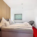 Moselbude Penthaus Mit Sauna Апартаменты *